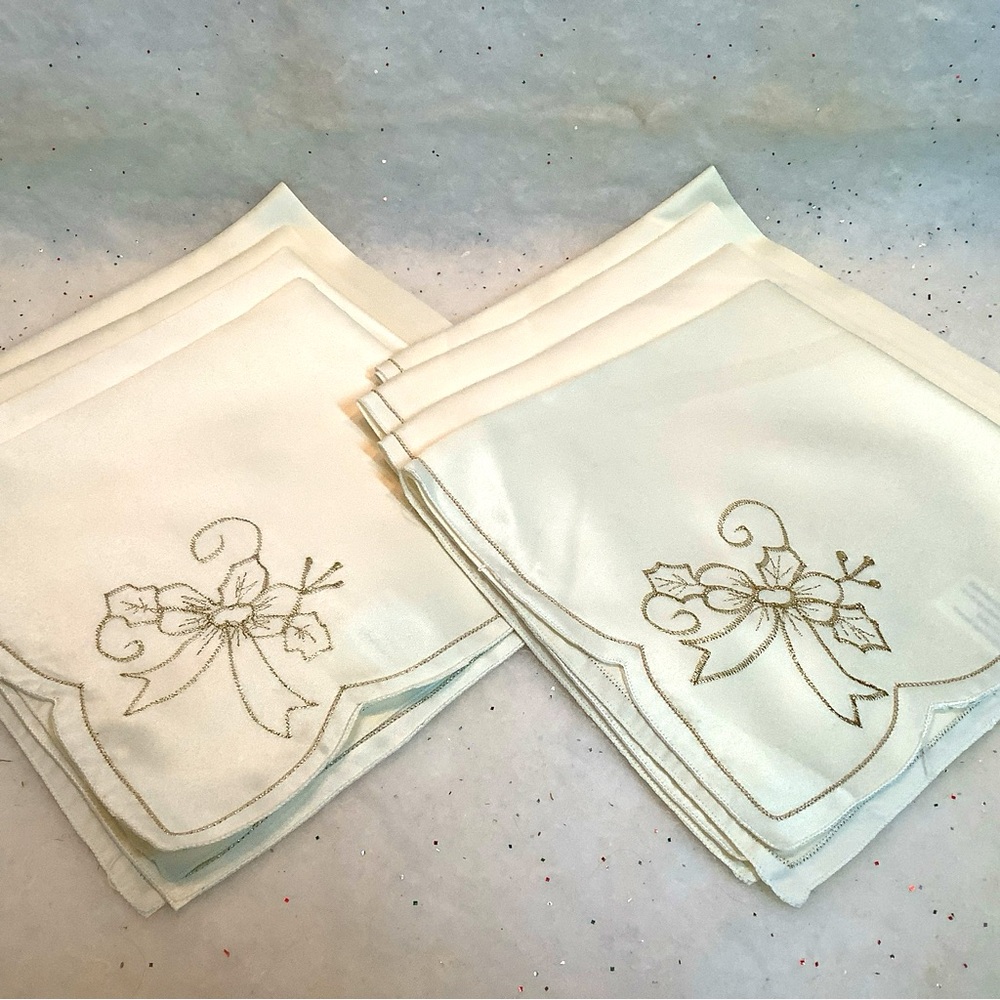 8 Boughs Of Holly Napkins Christmas Table NEW Ivory Gold Metallic Embroidered